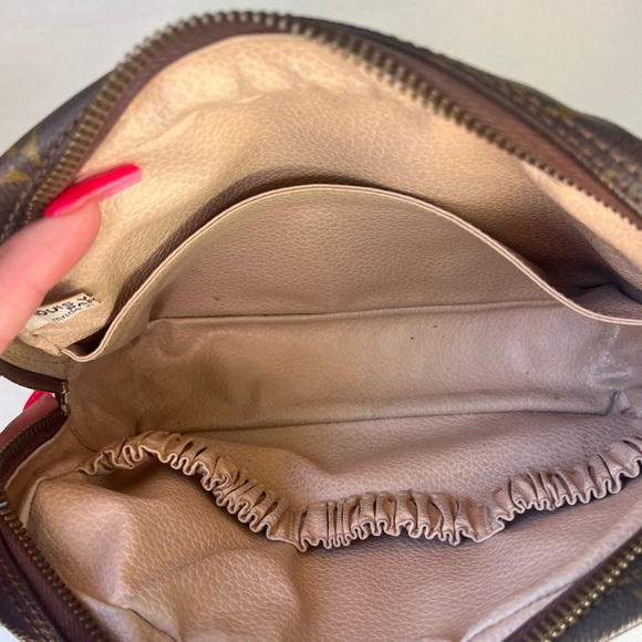 Louis Vuitton Monogram Trousse Toilette 23 w/Shopping Tote - Picture 12 of 16